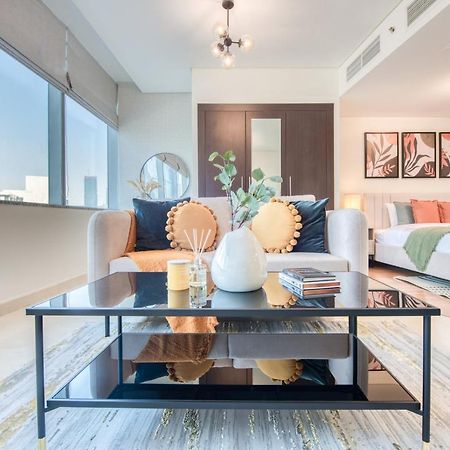 Unbeatable Rate Stylish 1Br With Balcony Near Metro By Deluxe Holiday Homes Dubaj Zewnętrze zdjęcie