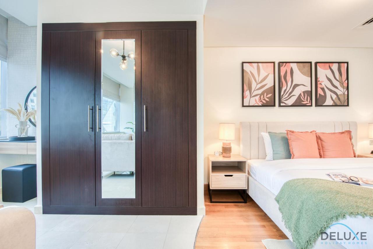 Unbeatable Rate Stylish 1Br With Balcony Near Metro By Deluxe Holiday Homes Dubaj Zewnętrze zdjęcie