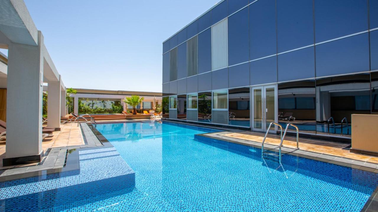 Unbeatable Rate Stylish 1Br With Balcony Near Metro By Deluxe Holiday Homes Dubaj Zewnętrze zdjęcie